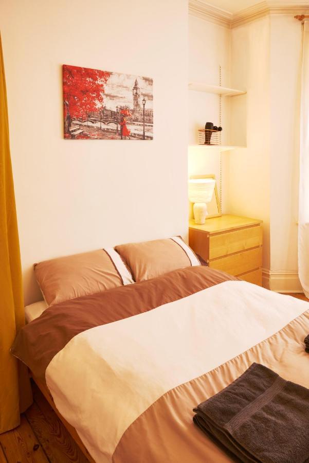 Home In Queen'S Park London Eksteriør bilde